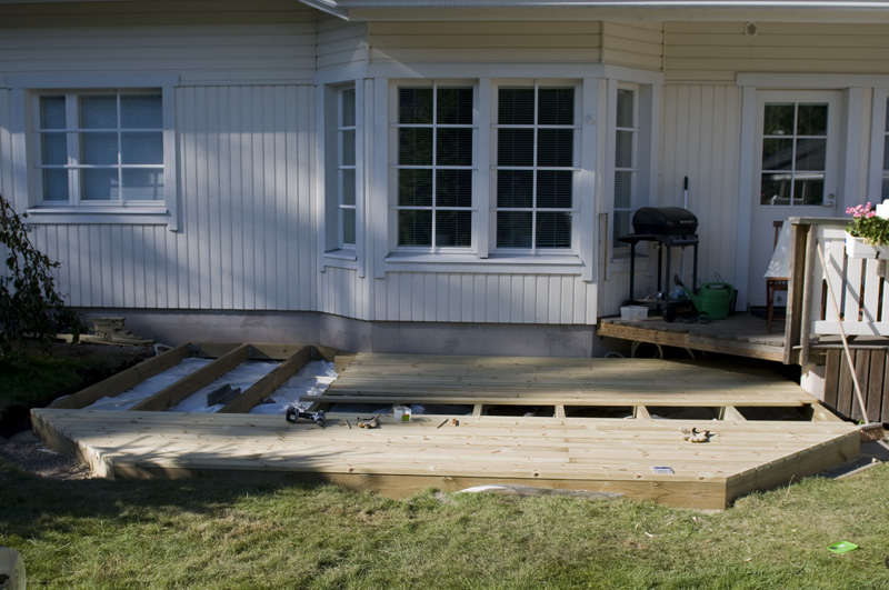 Terassi 26.jpg - ja toisesta suunnasta kuvaa